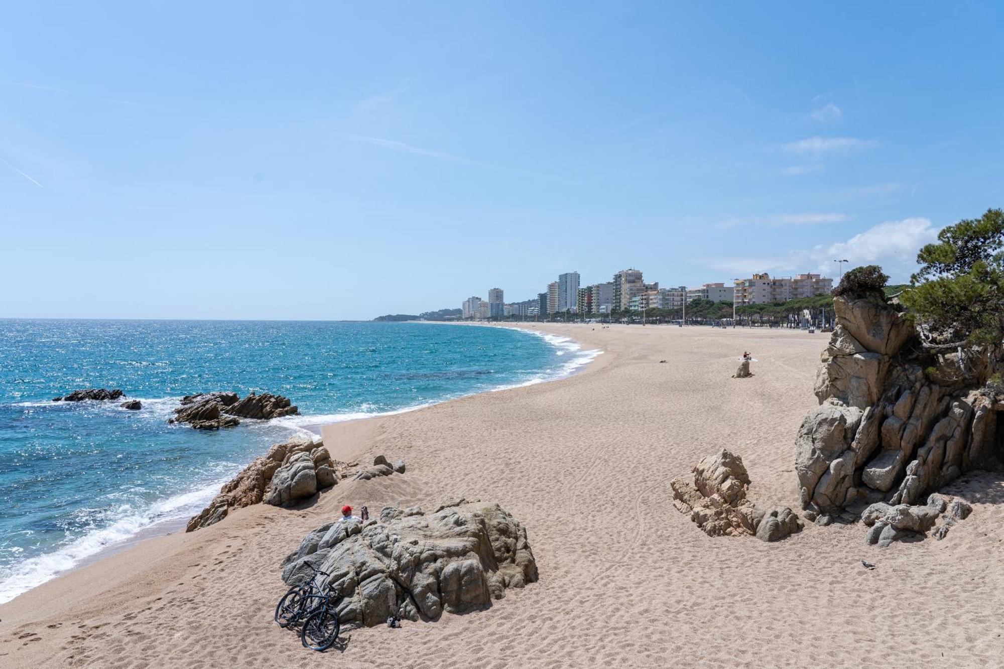 Hauzify I Apartament Estrella Platja d'Aro Eksteriør billede